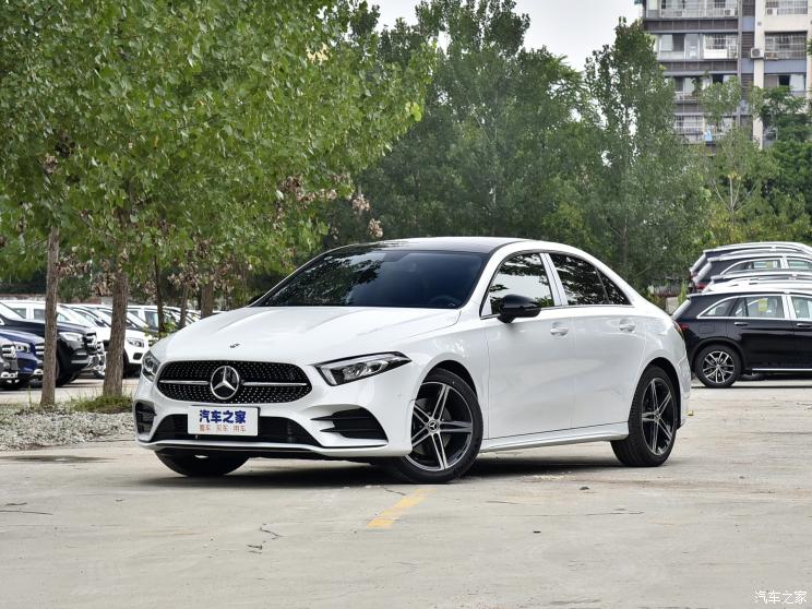 北京奔馳 奔馳A級 2020款 改款 A 220 L 4MATIC 運動轎車