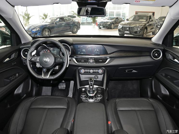 阿爾法?羅密歐 Stelvio 2021款 2.0T 280HP 豪華版