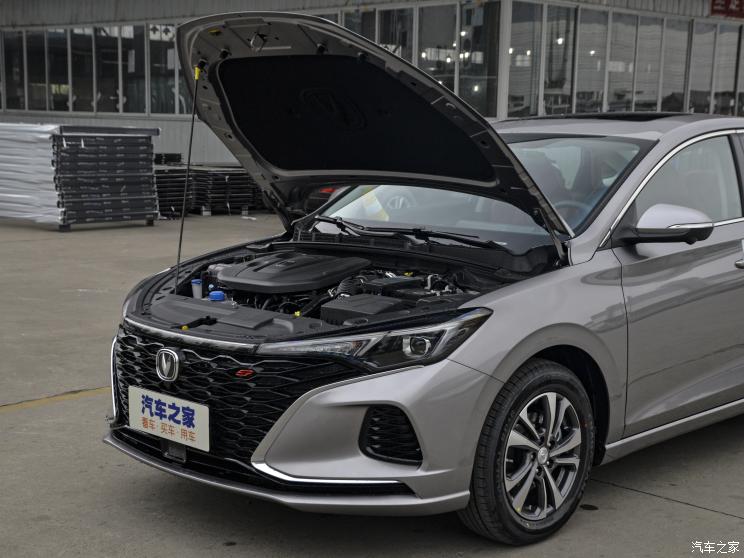 長安汽車 逸動 2021款 PLUS 藍鯨NE 1.4T GDI DCT尊貴型