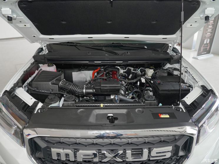 上汽大通 上汽大通MAXUS T70 2021款 2.4L汽油手動(dòng)兩驅(qū)進(jìn)取版長箱高底盤