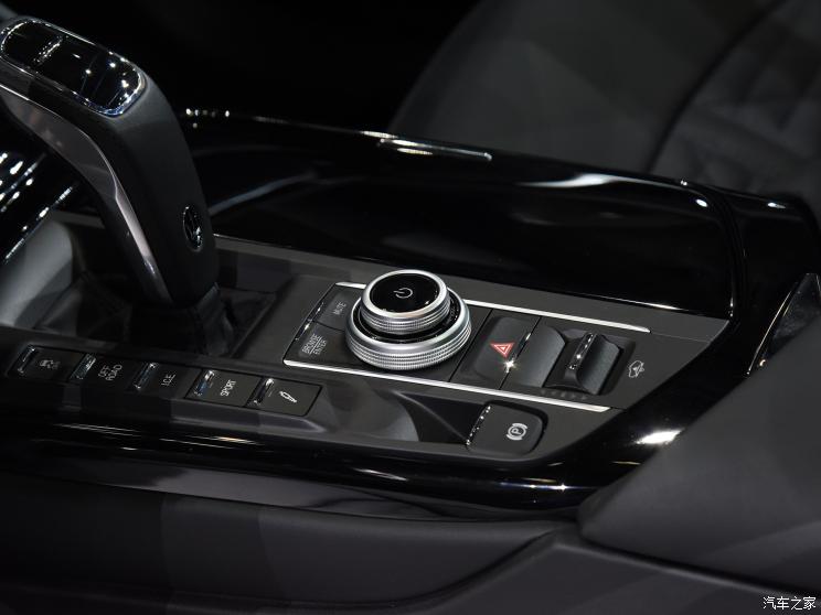 瑪莎拉蒂 Levante 2022款 2.0T 鋒芒版
