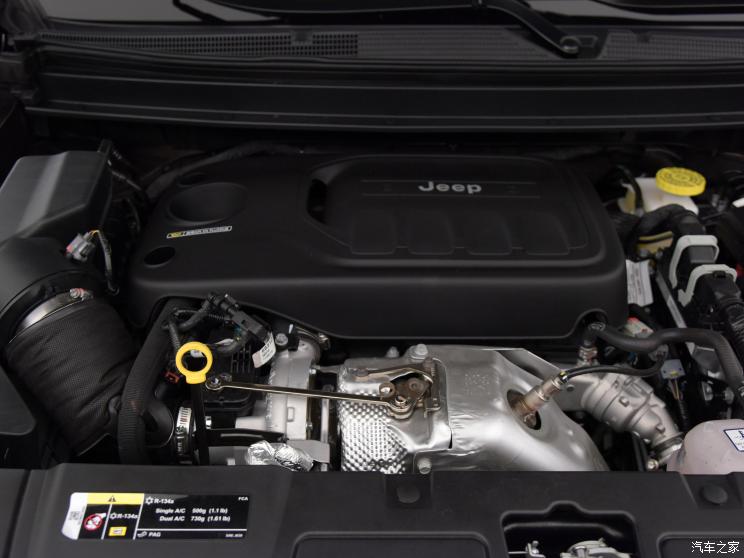 廣汽菲克Jeep 大指揮官 2022款 2.0T 四驅旗艦版
