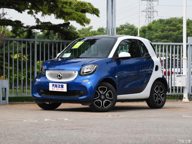 smart smart fortwo 2019款 0.9T 66千瓦硬頂風擎版 國VI