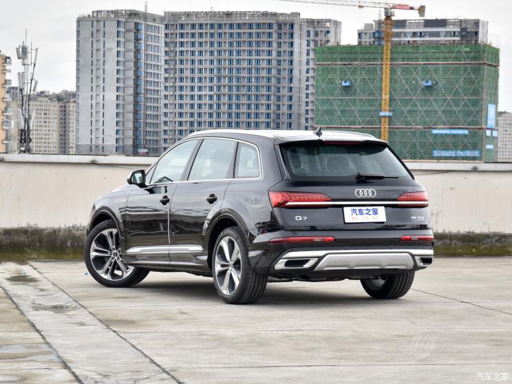 奧迪(進口) 奧迪Q7 2022款 55 TFSI quattro S line尊貴型