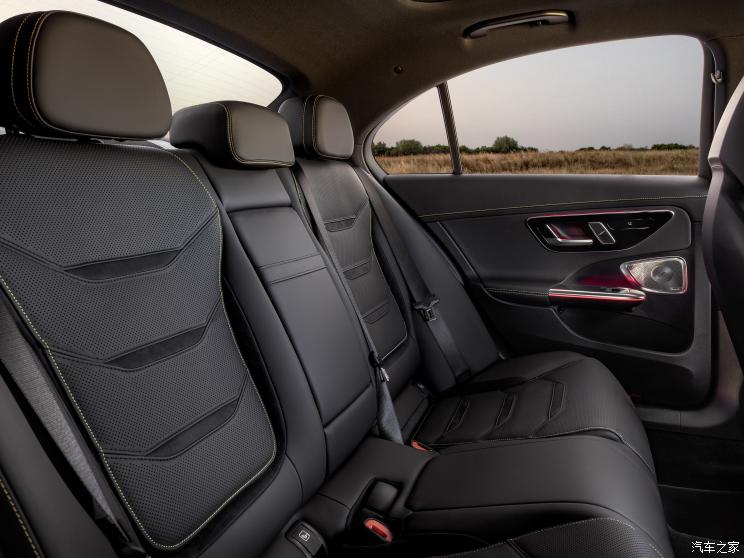 梅賽德斯-AMG 奔馳C級(jí)AMG新能源 2023款 AMG C 63 S 4MATIC