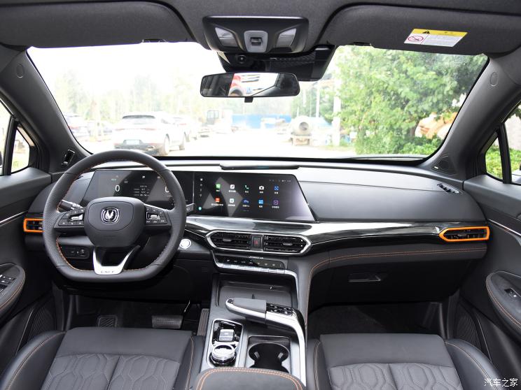 長(zhǎng)安汽車 長(zhǎng)安UNI-T 2022款 1.5T 旗艦型