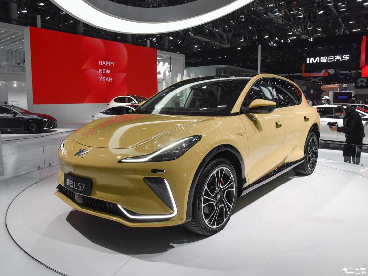 智己汽車 智己LS7 2023款 100kWh 四驅(qū)版