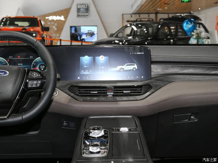 江鈴福特 領(lǐng)裕 2023款 EcoBoost 225 尊領(lǐng)型 7座（2/3/2）