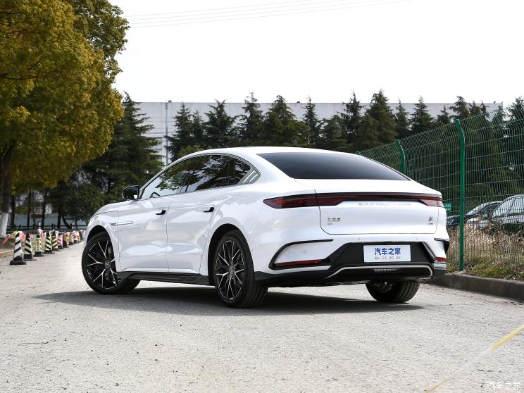 比亞迪 漢 2023款 EV 創世版 610KM四驅旗艦型