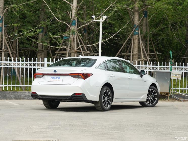 一汽豐田 亞洲龍 2023款 雙擎 2.5L XLE進取版