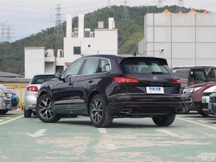 大眾(進口) 途銳 2022款 3.0TSI 銳享版 經典運動套裝