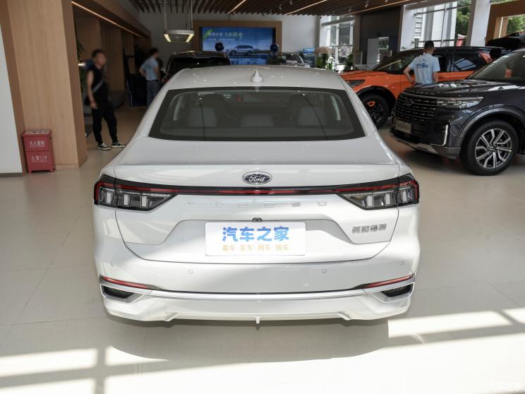 長安福特 蒙迪歐 2023款 EcoBoost 180 至尊型