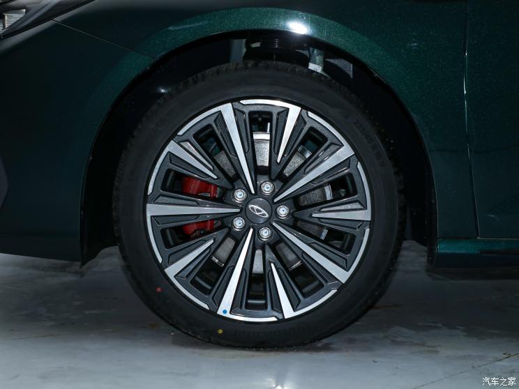 奇瑞汽車 艾瑞澤8 2023款 高能版 2.0T DCT御