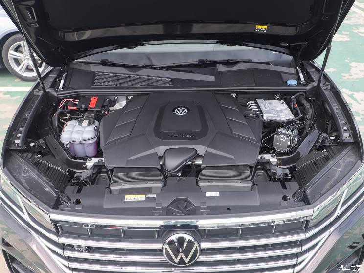 大眾(進口) 途銳 2022款 3.0TSI 銳享版 經典運動套裝