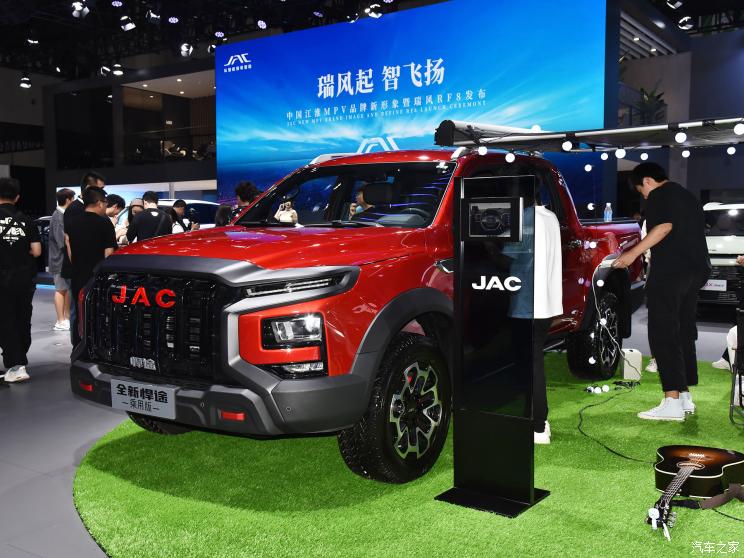 江淮汽車 悍途 2023款 2.0T 自動柴油四驅(qū)商務(wù)型標(biāo)雙