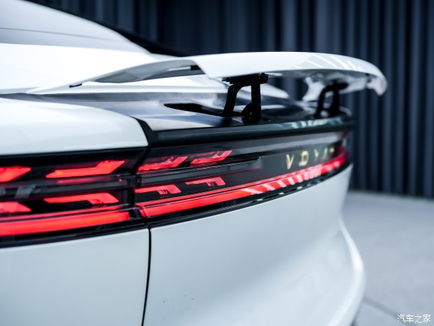 嵐圖汽車 嵐圖追光 2023款 長續航版