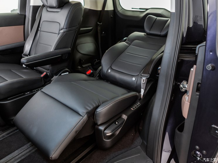 廣汽乘用車 傳祺E8 2023款 2.0L PHEV
