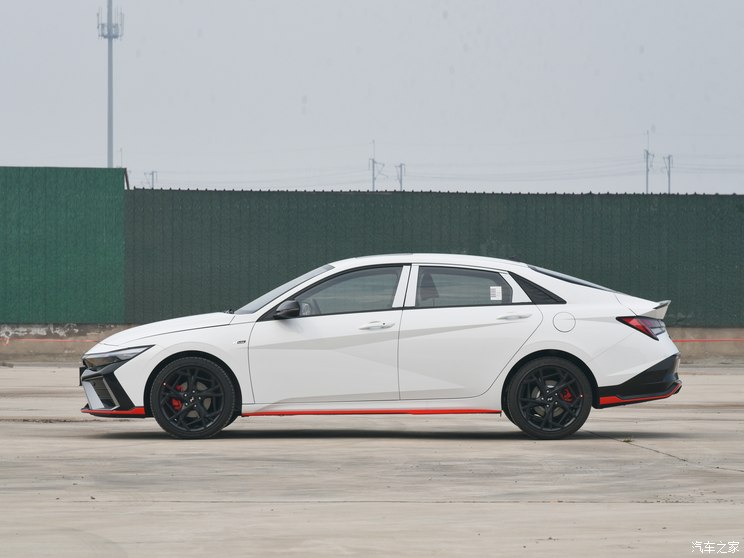 北京現代 伊蘭特 2023款 240TGDi DCT N Line LUX尊貴版