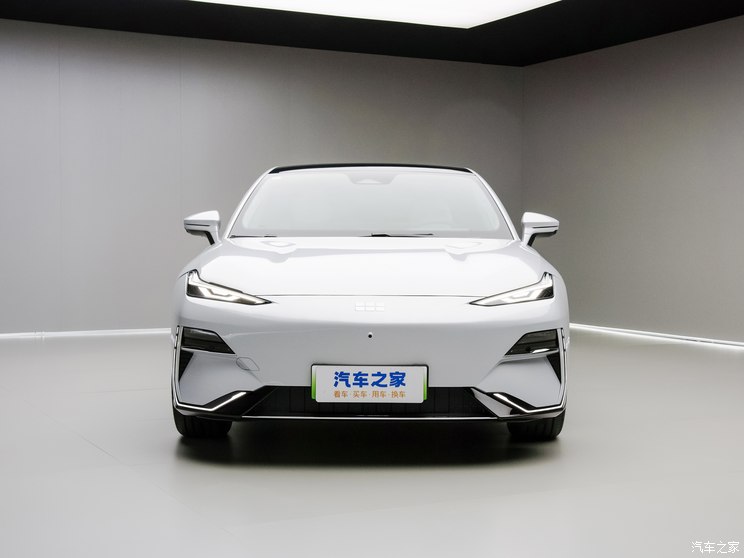 吉利汽車 銀河E8 2023款 基本型