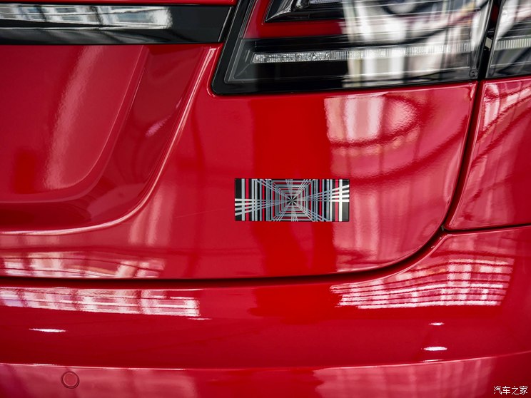 特斯拉（進口） Model S 2023款 三電機全輪驅(qū)動 Plaid版
