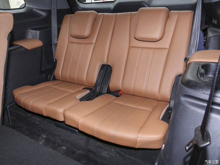 長(zhǎng)安汽車 長(zhǎng)安CS95 2023款 2.0T 兩驅(qū)豪華型PLUS