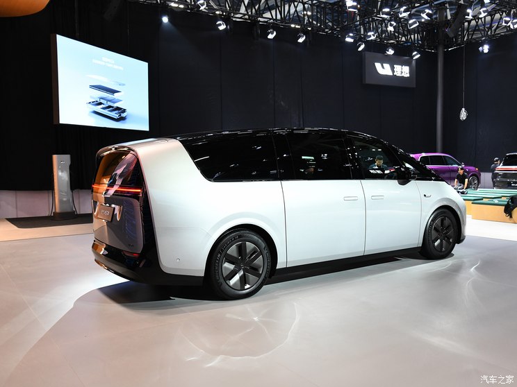 理想汽車 理想MEGA 2024款 Max