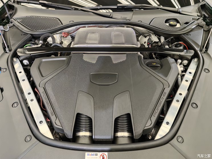 保時捷 Panamera新能源 2024款  Panamera Turbo E-Hybrid 行政加長版 4.0T