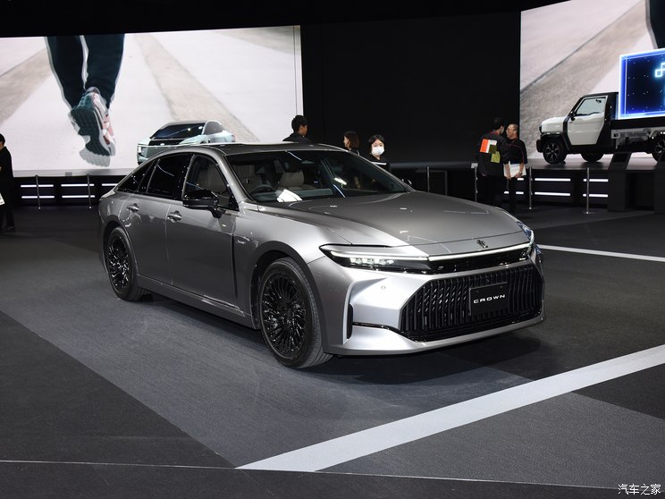 豐田(進口) 皇冠(進口) 2024款 Sedan 日本版